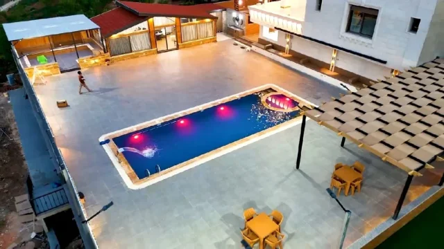 استراحة ومسبح  كوخ الريف 