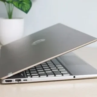عالم التكنولوجيا 