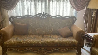 كنابايات و طاولة وسط مستعمل