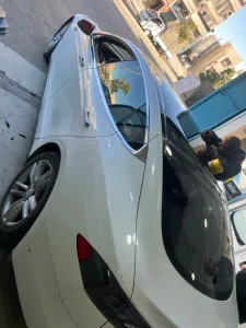 الرؤية المثالية لزجاج السيارات