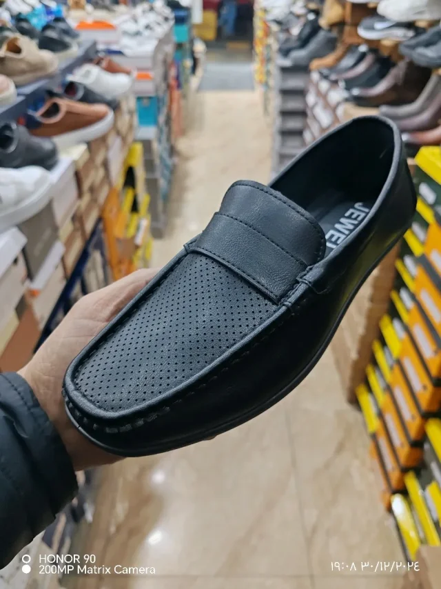 G. SHOSE
