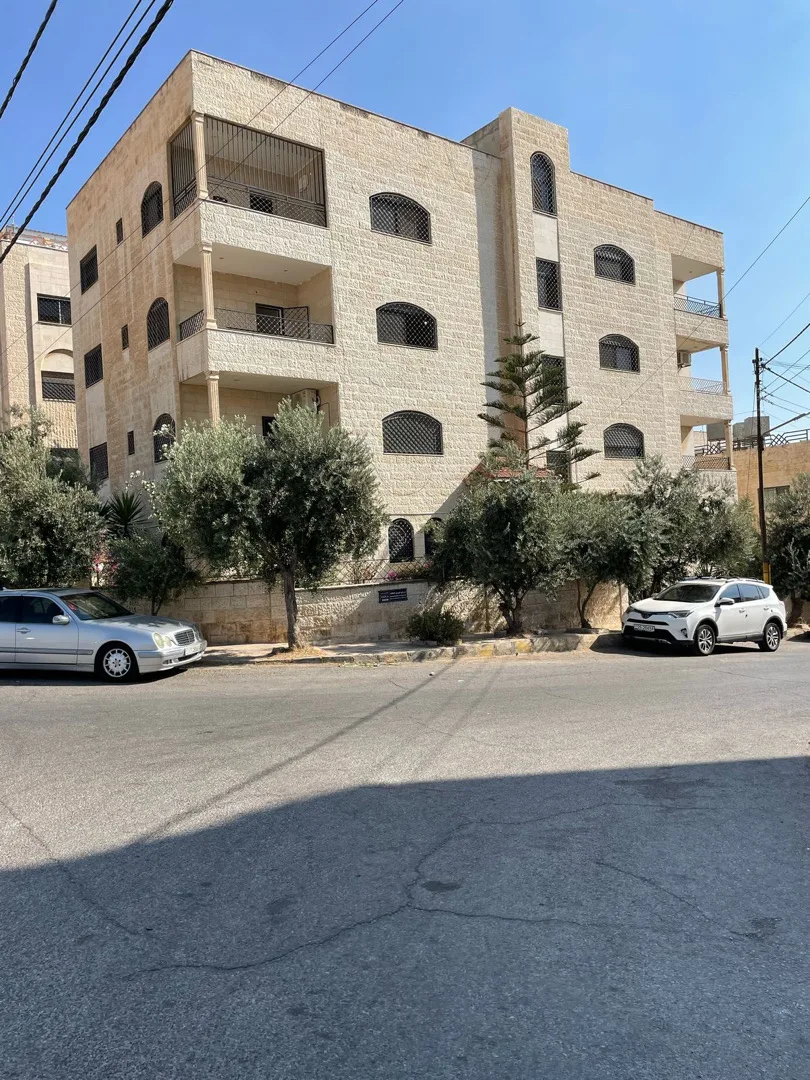 عمارة سكنية للبيع (ضاحية الحاج حسن)