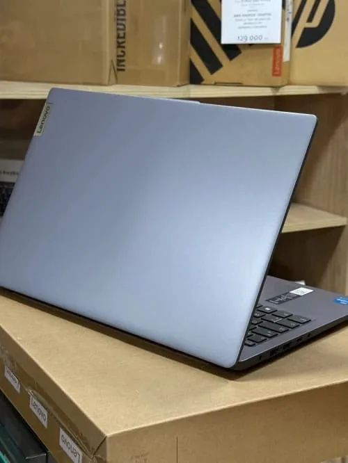 لابتوب لينوفو أحدث إصدار بحالة شبه جديدة (استعمال مرتين فقط) 💥💻