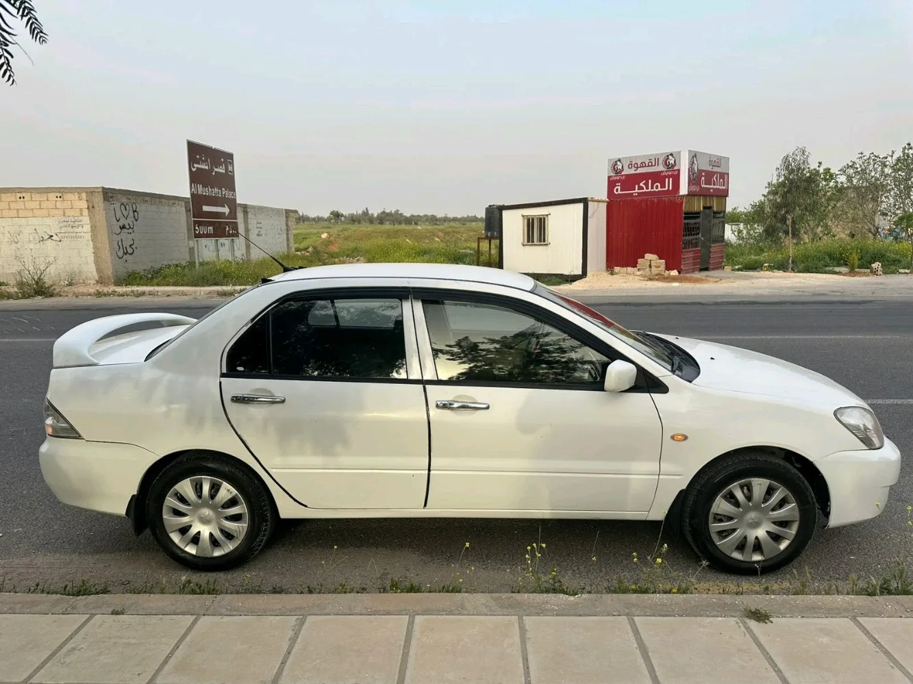 سيارة متسوبيشي لانسر GLX للبيع