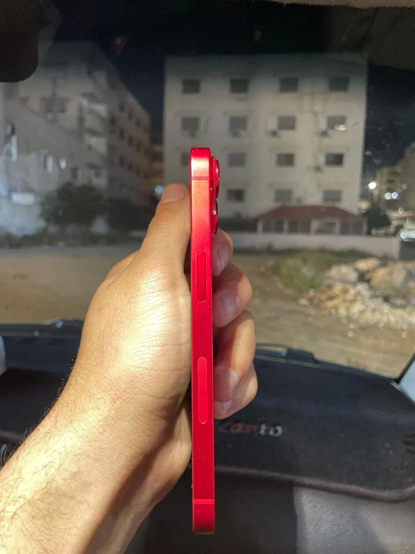 iPhone 14 Red