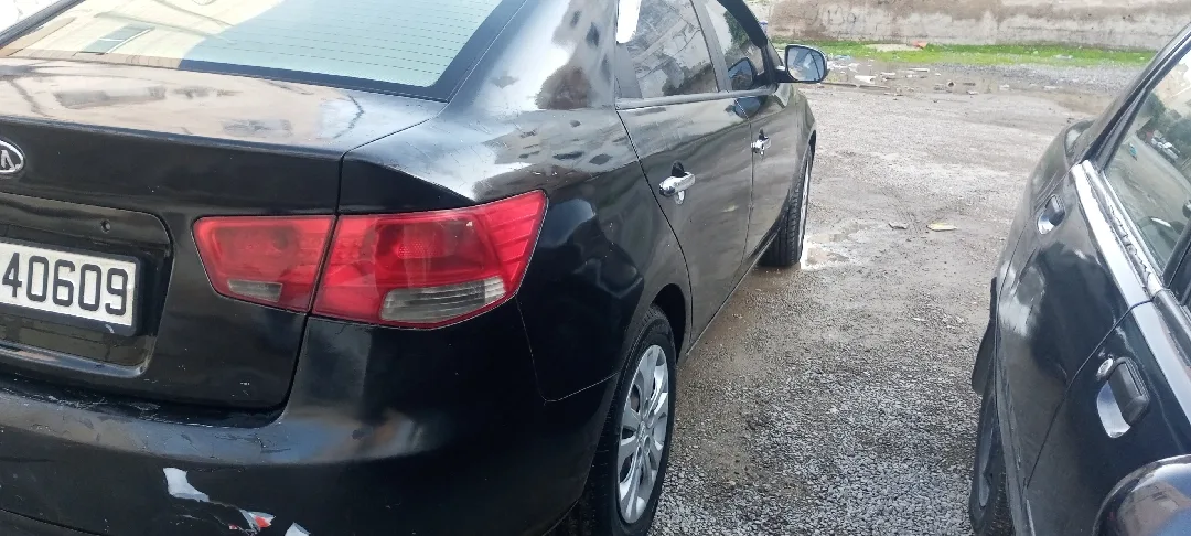 كيا سيراتو 2011