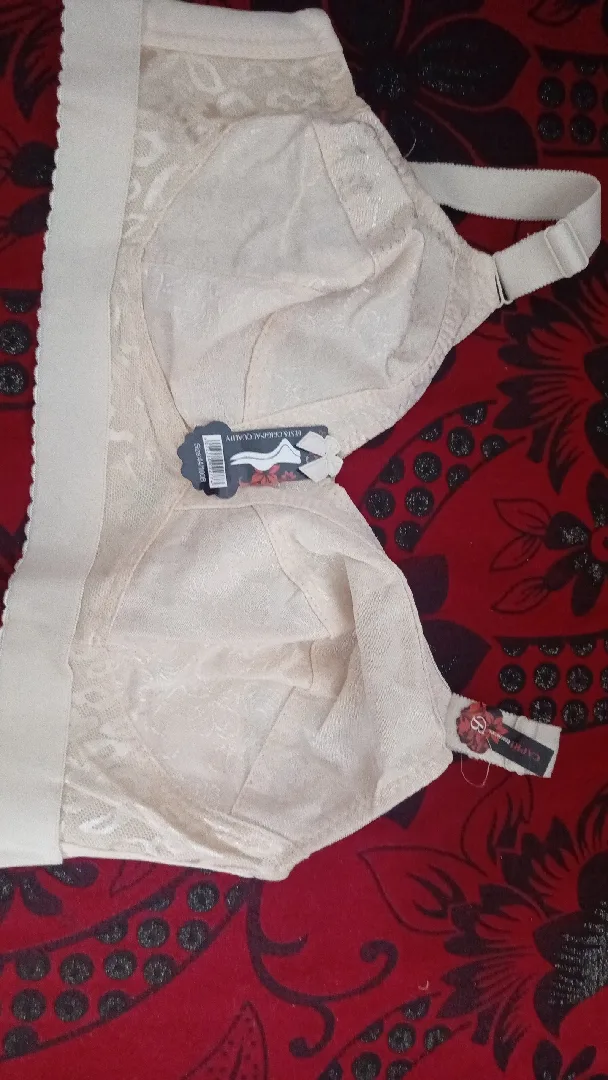 ستيانه عدة موديلات وجميع المقاسات