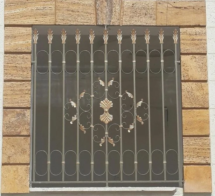 تفصيل جميع اعمال الحداده والديكورات وزخرفه المعادن