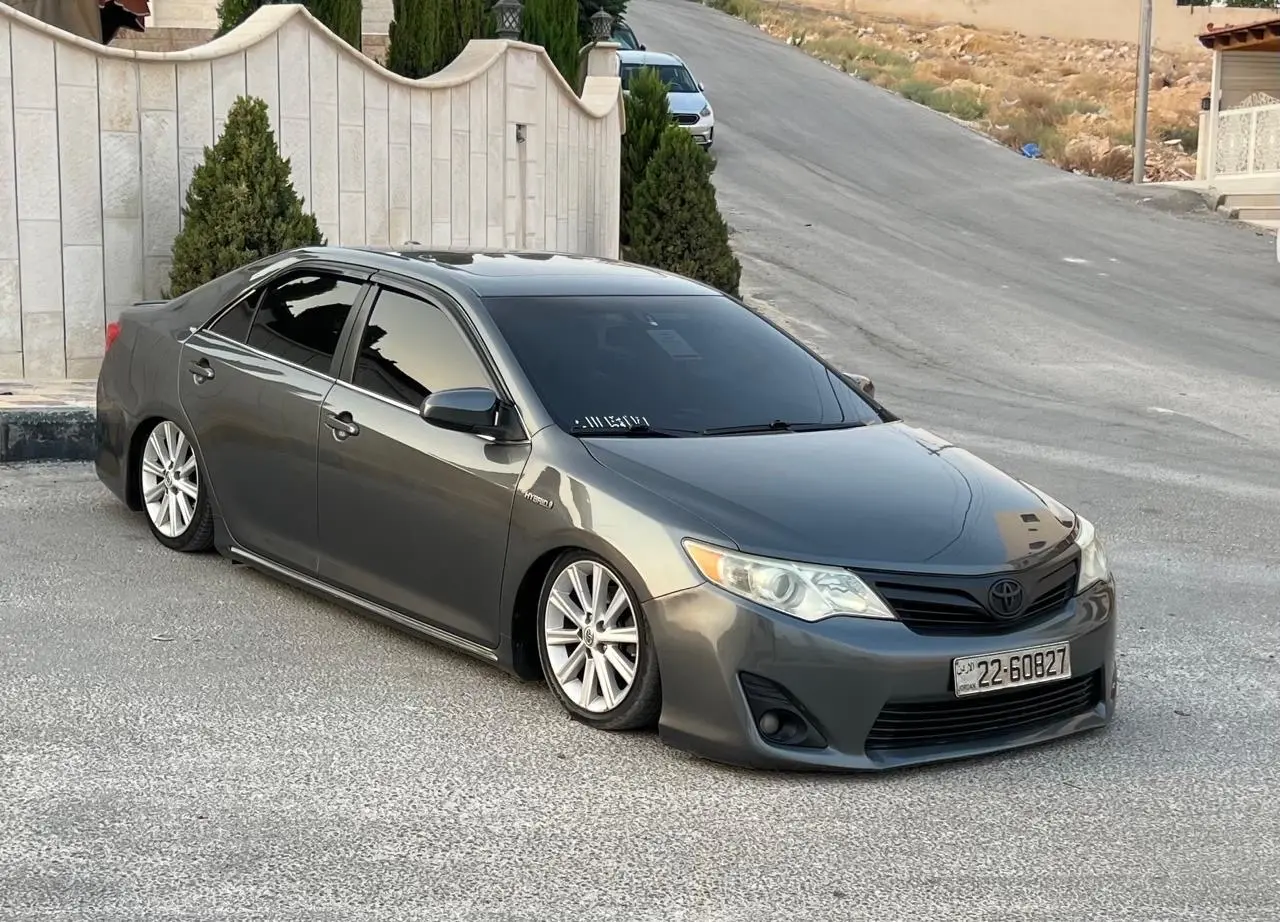 تويوتا كامري 2014 عليها طقم هايدروليك 8 حركات نخب اول