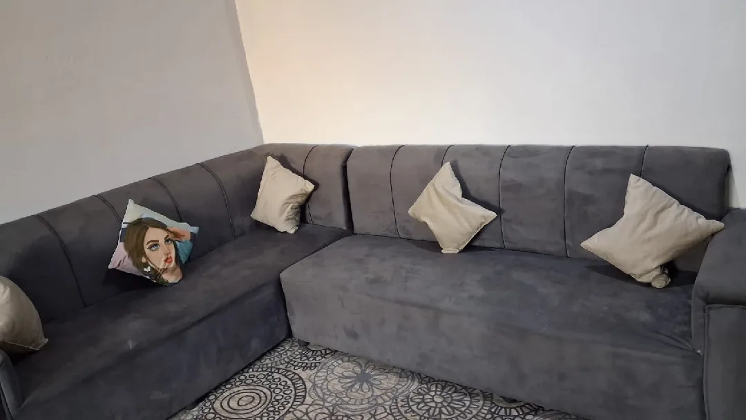 طقومت كنب للبيع بسعر مناسب النهدي ولرمادي وبني