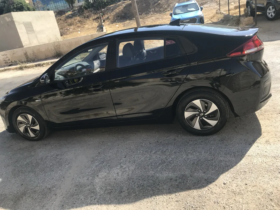 هيونداي ايونك ٢٠١٧هايبرد   بدون فتحه فحص نظيقه مالك اول من الحره