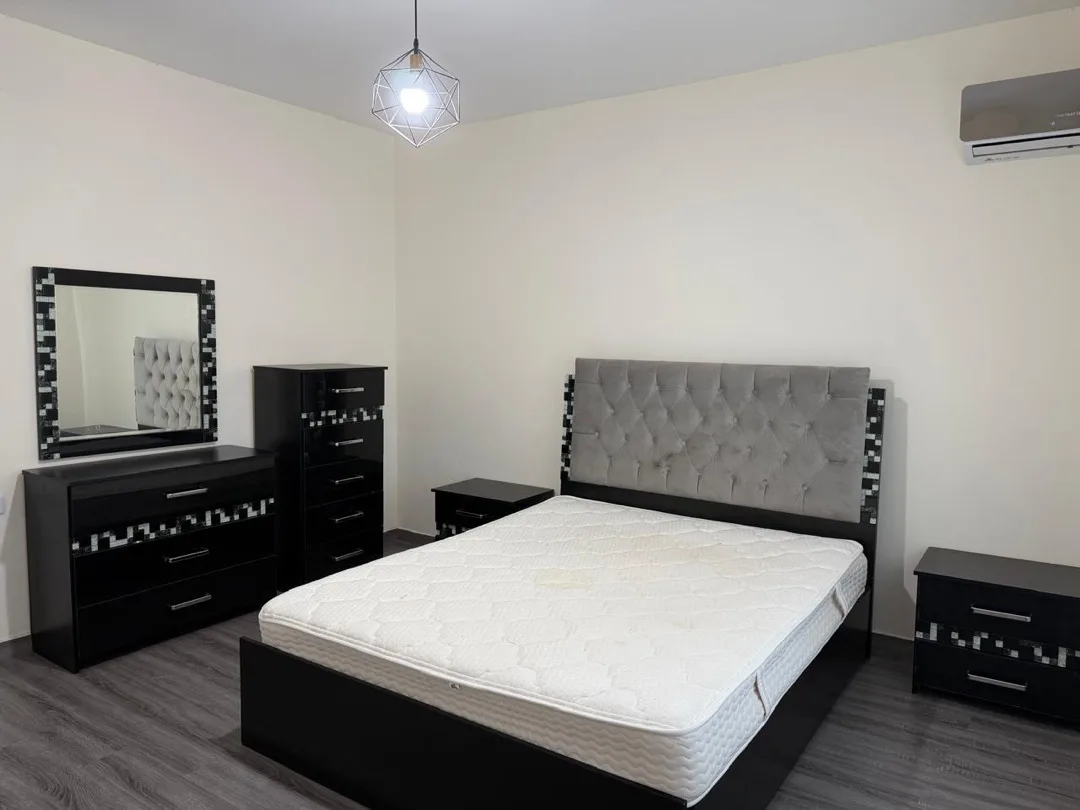 غرفه نوم مستعمله نظيف للبيع