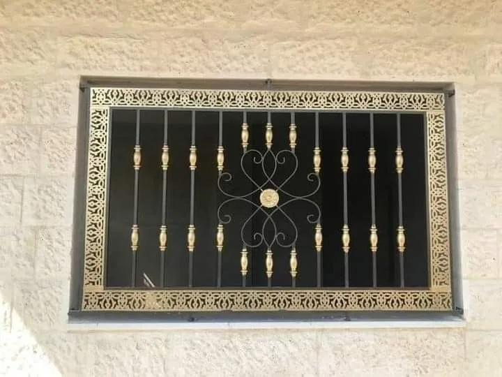 تفصيل جميع اعمال الحداده والديكورات وزخرفه المعادن