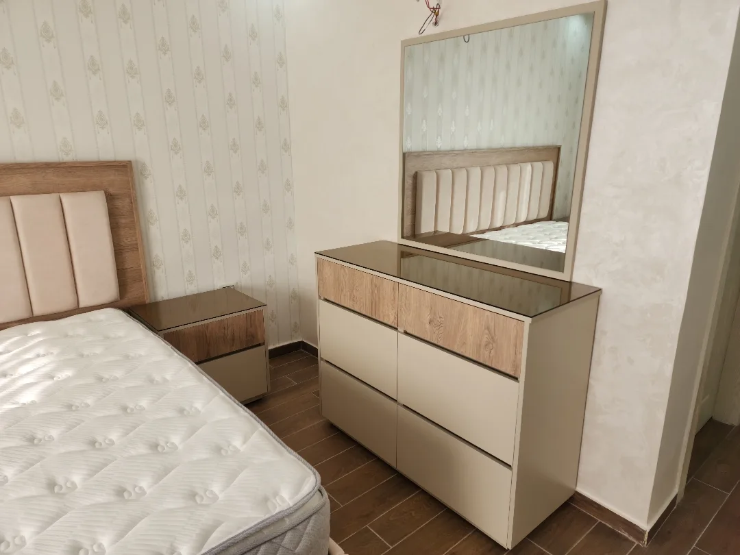 مطابخ وخزائن حائط وغرف نوم لامنيت وتخوت تنجيد