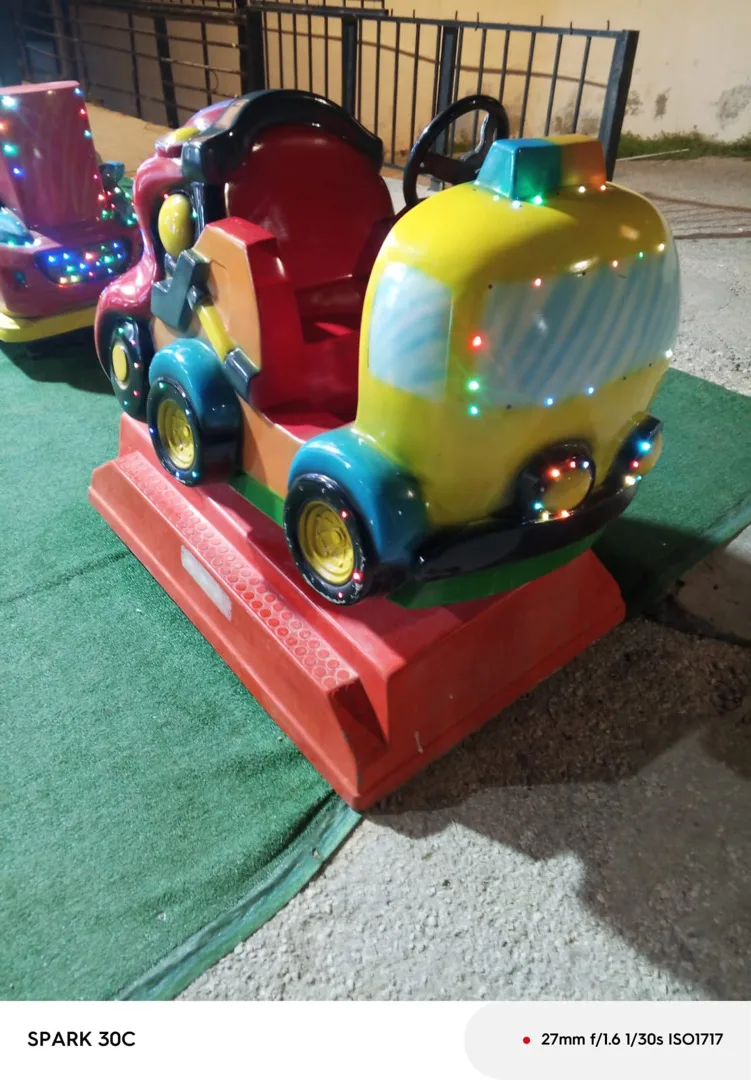 ماكنات والعاب البيع الذاتي