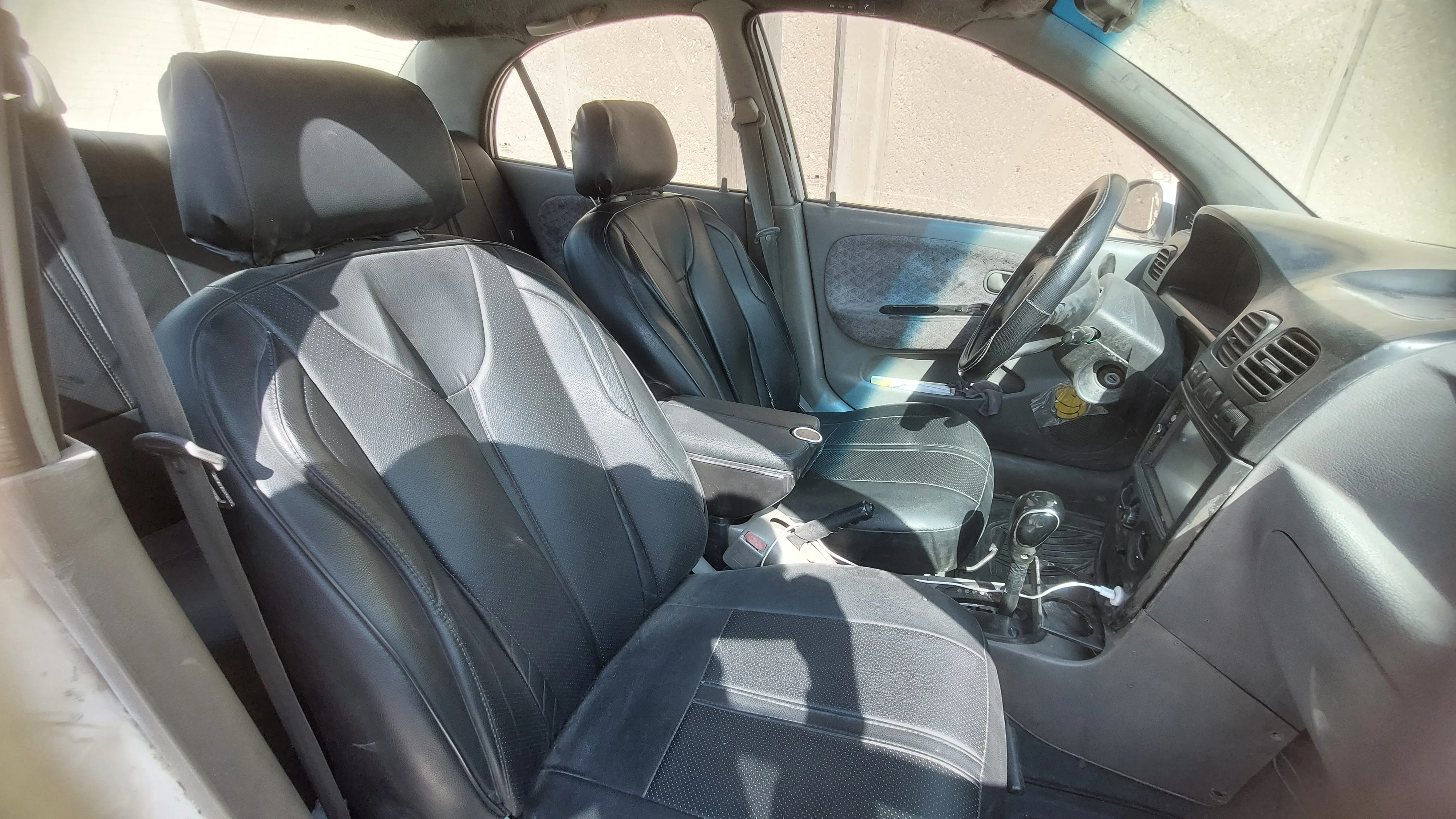 كيا ريو ٢٠٠١