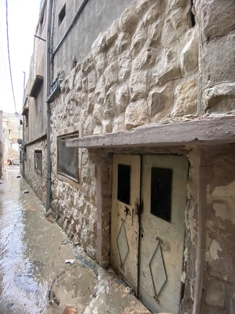 عمارة للبيع ٣ طوابق