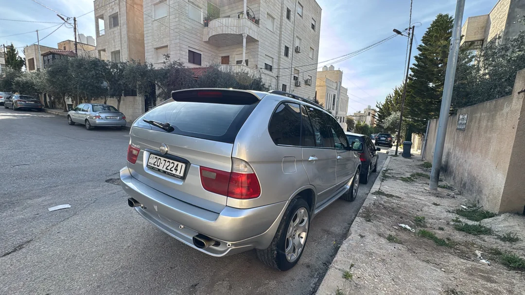 X5 موديل 2002
