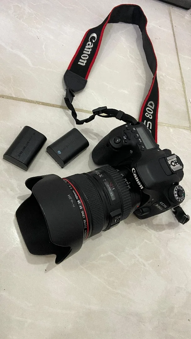 كاميرا كانون 80D كاملة مع عدسة 24-105