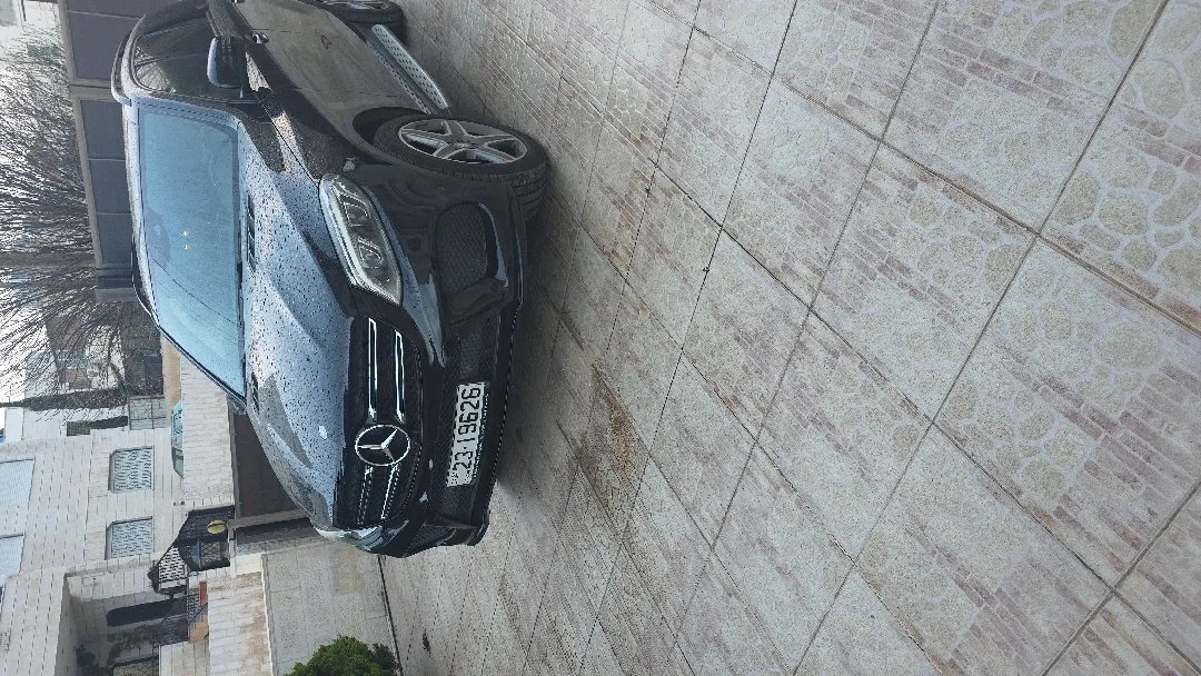 مرسيدس GLE400   اللون اسود