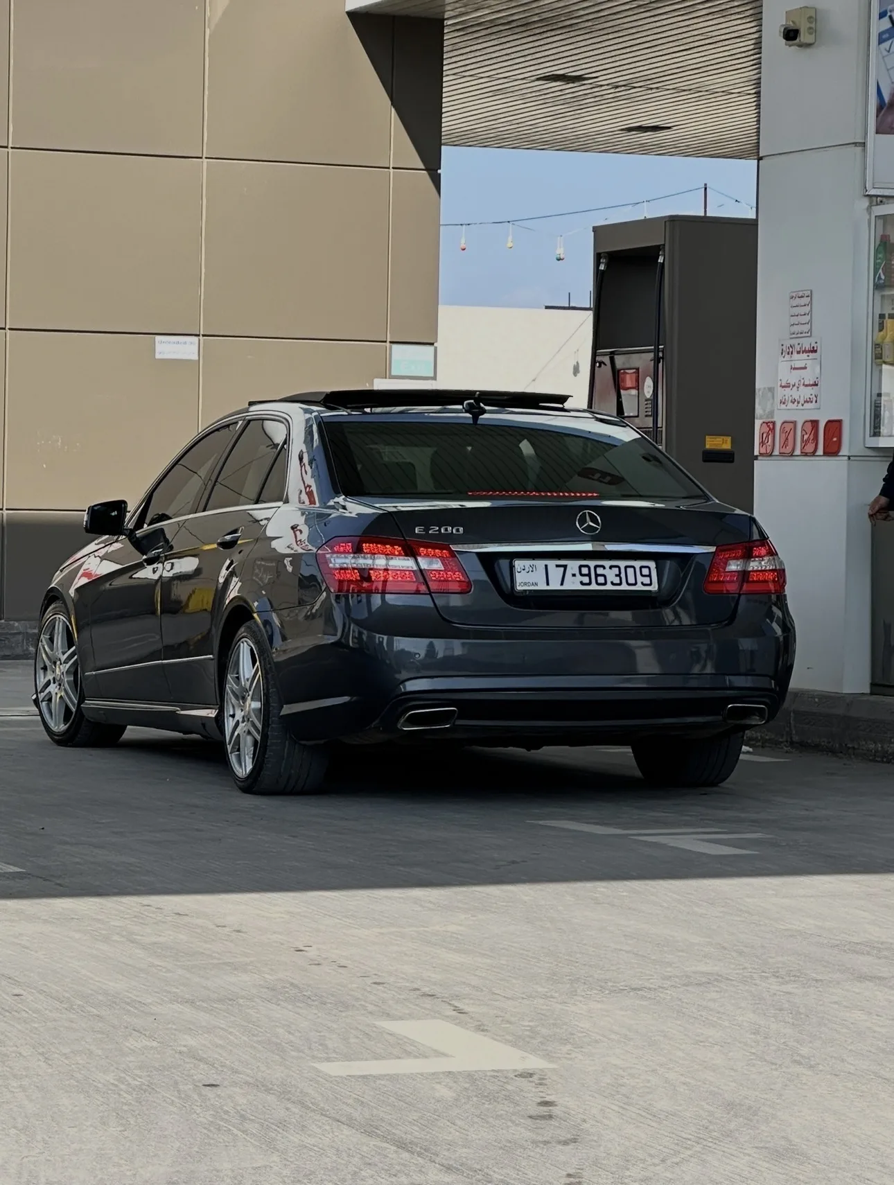 🚘 مرسيدس E200 AMG – موديل 2013 | فل أوبشن | واجهة رياضية