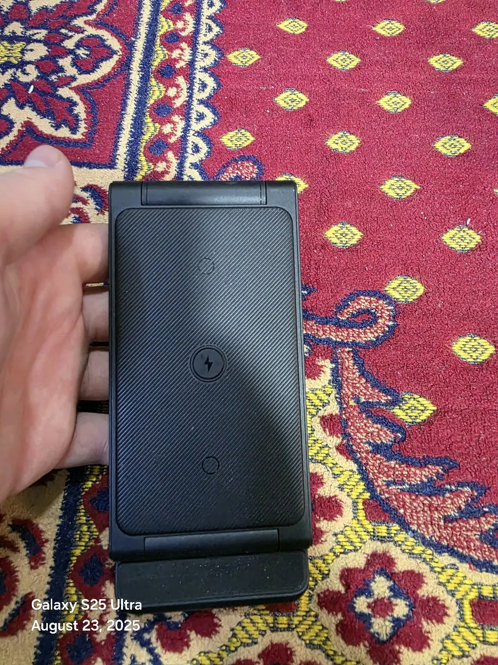 شاحن لاسلكي جيروم