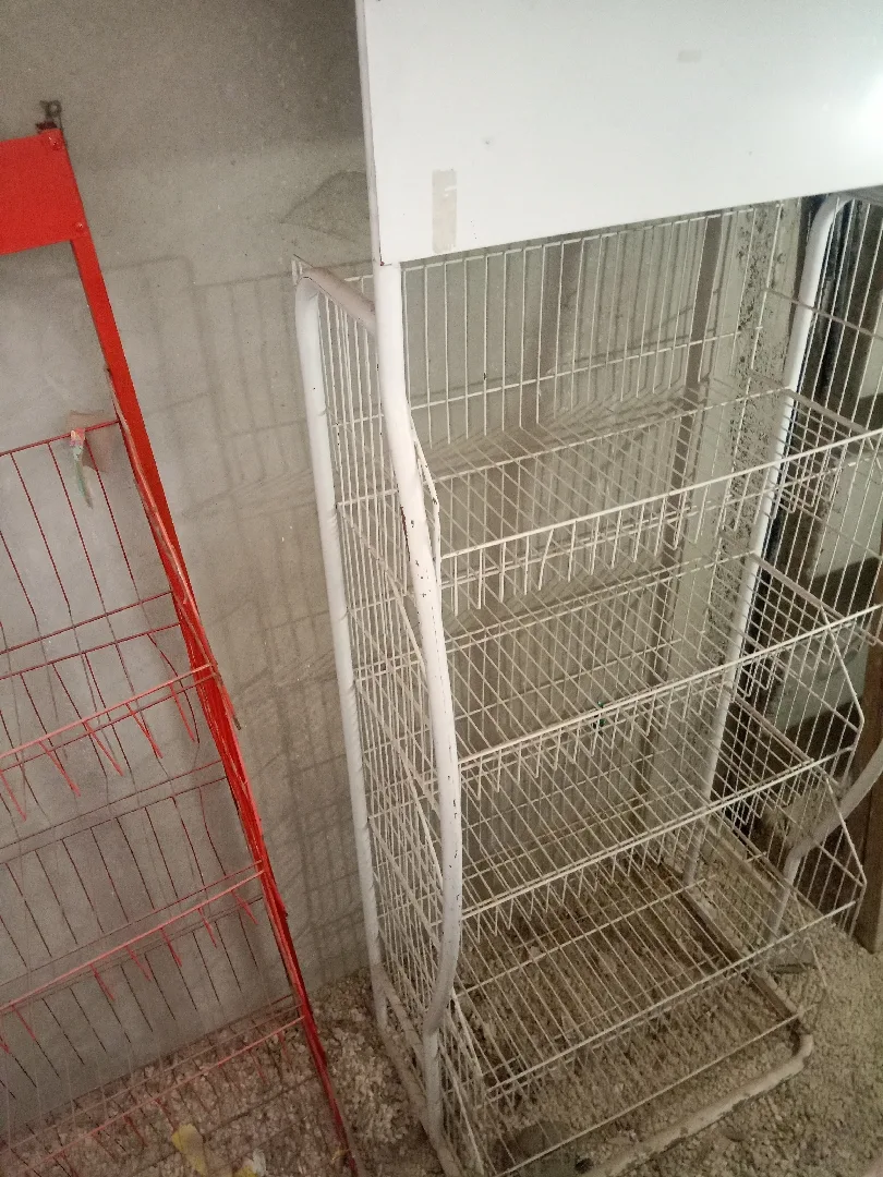 ستاندات للبيع