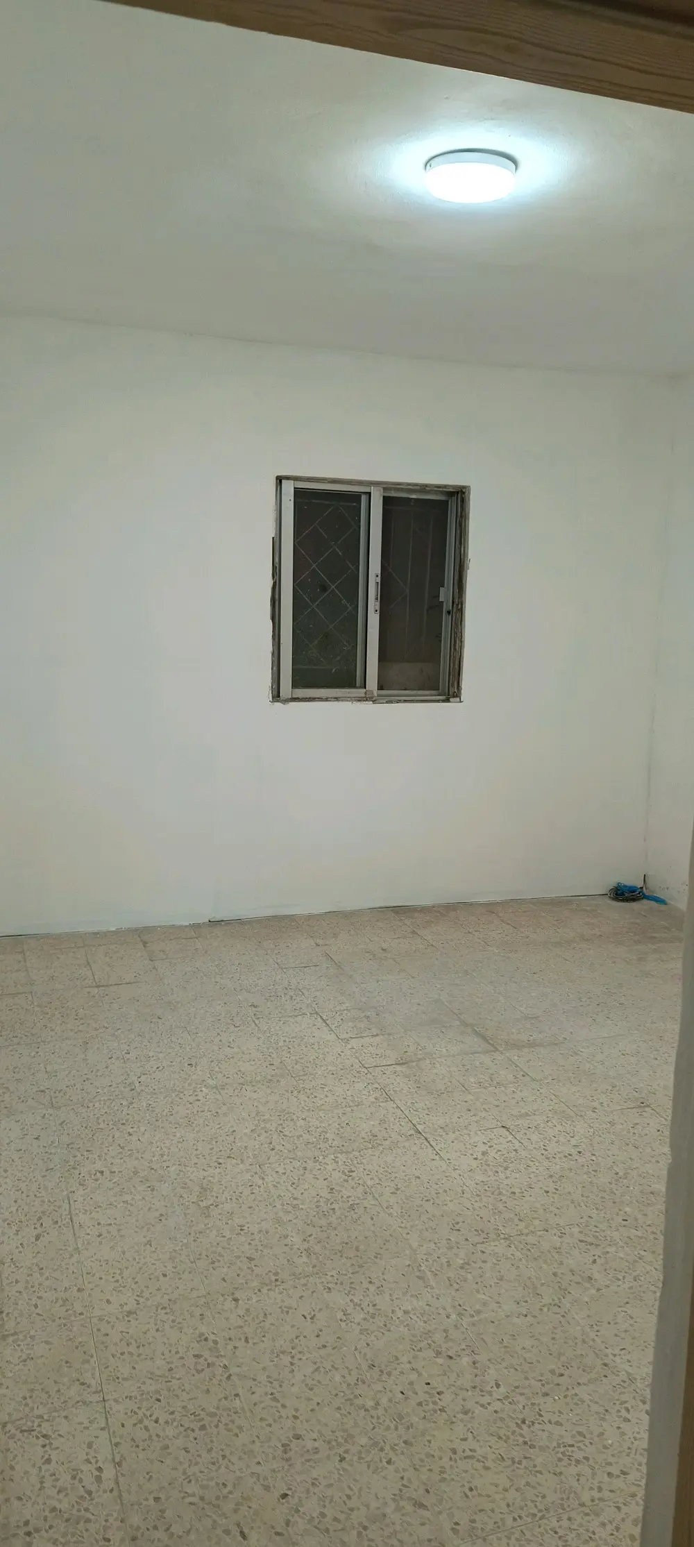 شقة للايجار / الهاشمي الشمالي