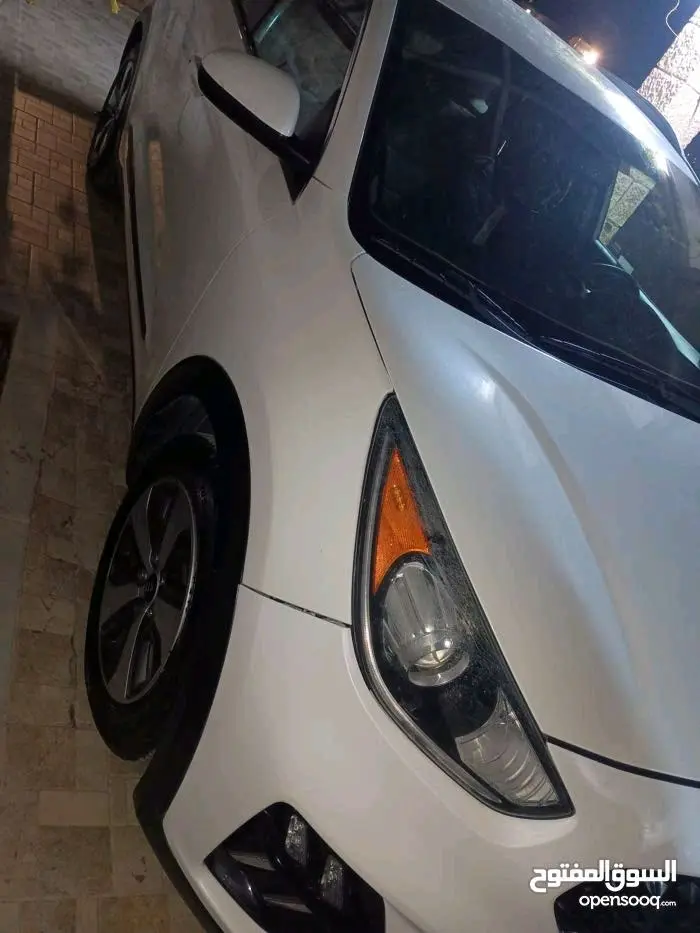 كيا نيرو هايبرد للبيع موديل 2019