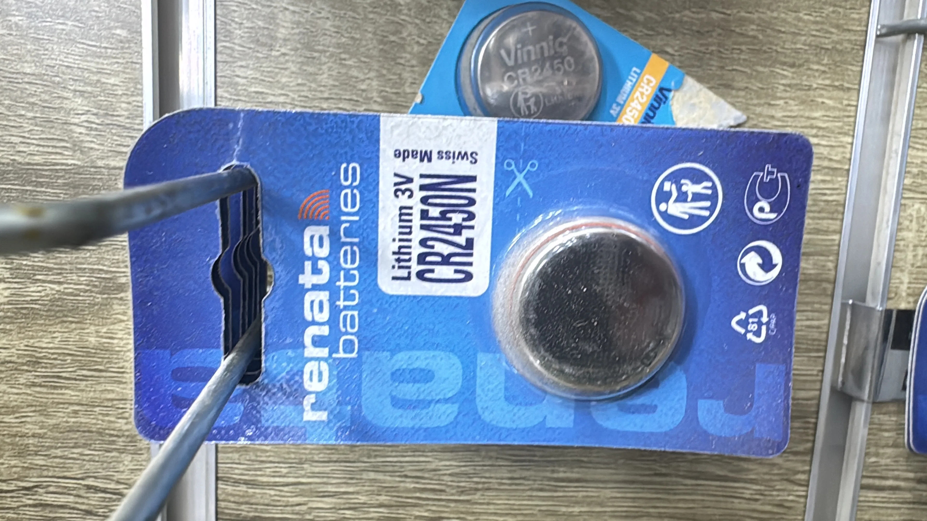 خبراء صيانة جميع انواع الساعات بكفالة