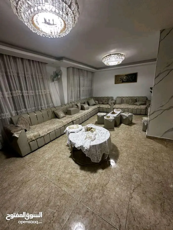 شقة دوبلكس أرضية  للبيع في ابوعلندا