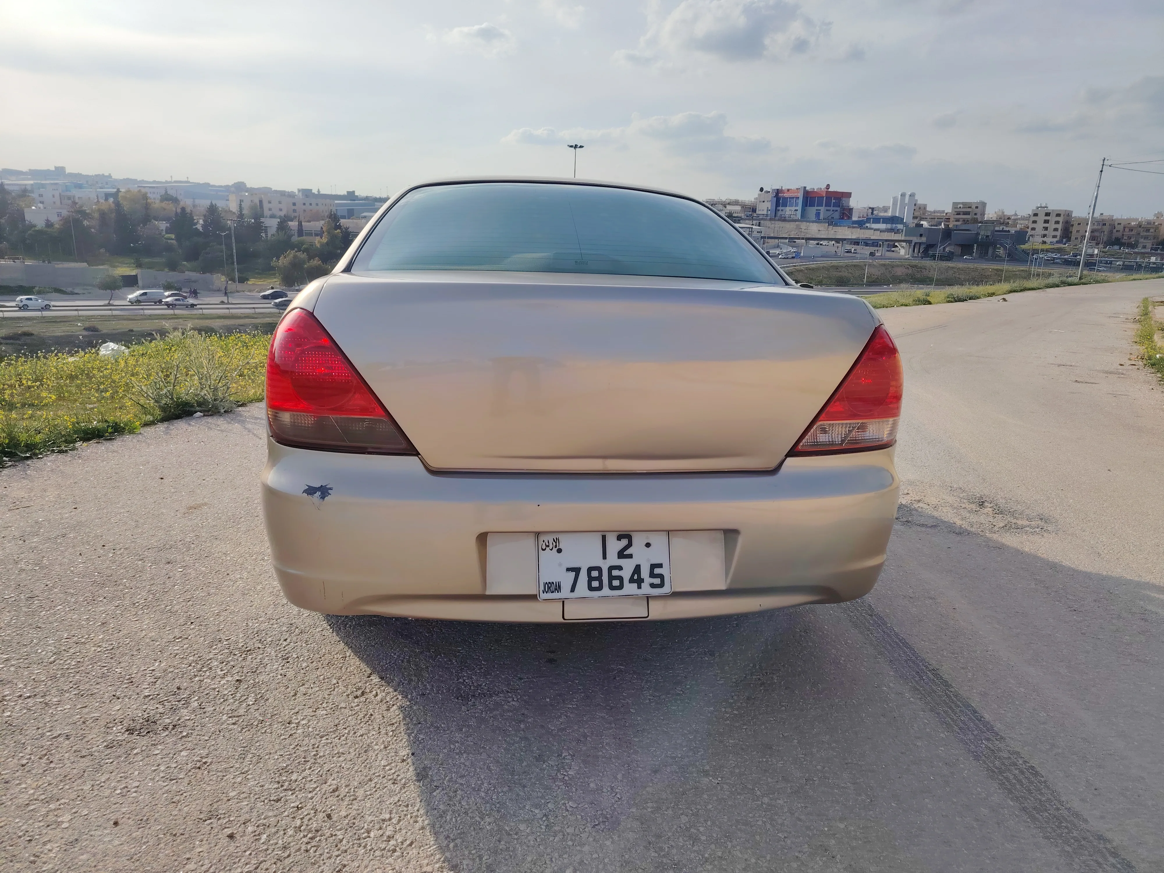 نيسان صني 2004 محوله ٢٠١٢ فحص ٣جيد واحد مضروب