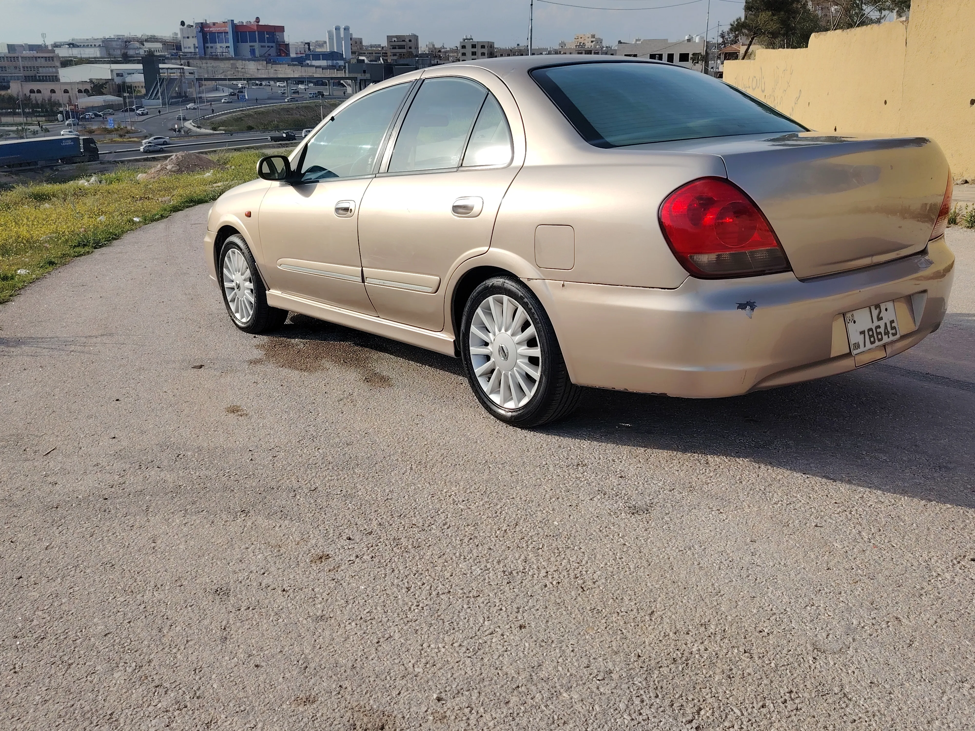 نيسان صني 2004 محوله ٢٠١٢ فحص ٣جيد واحد مضروب