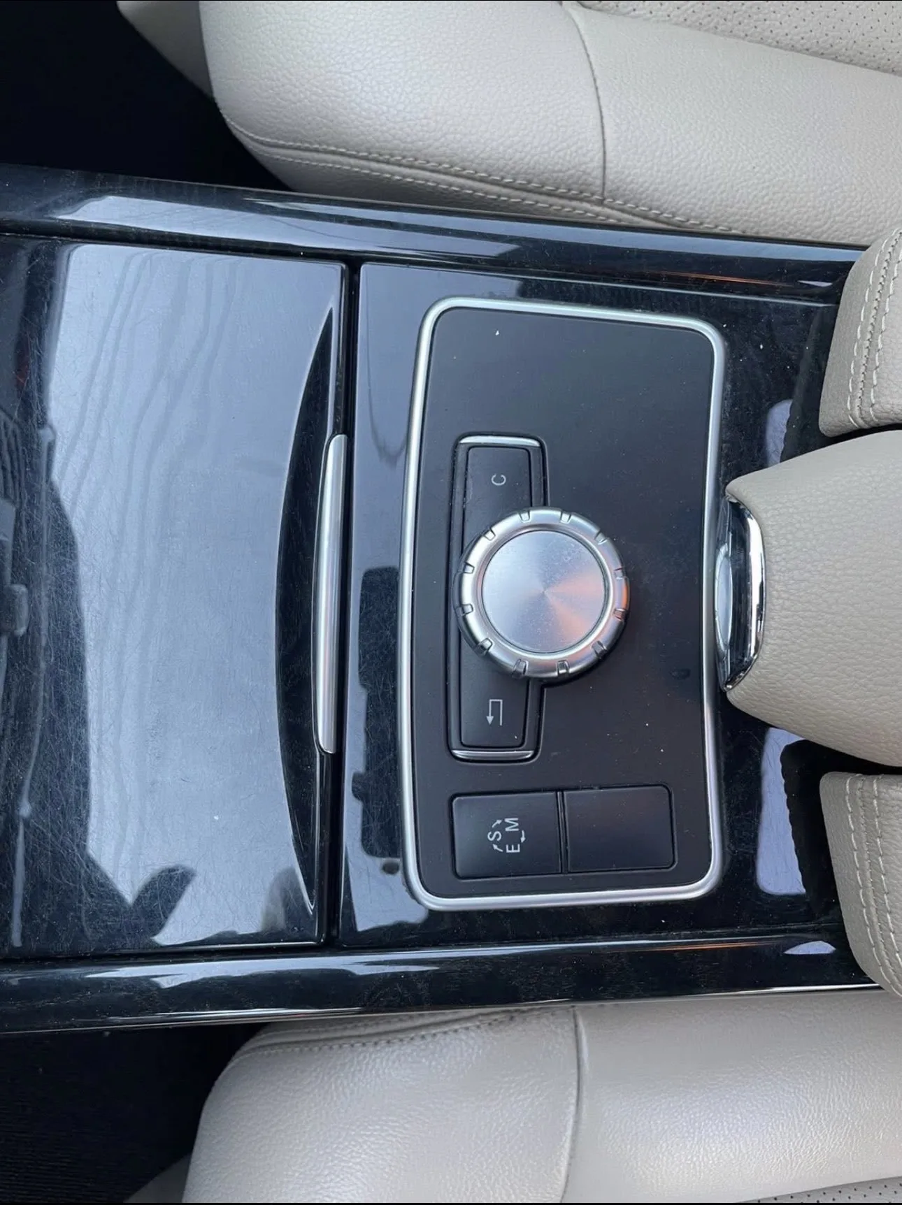 🚘 مرسيدس E200 AMG – موديل 2013 | فل أوبشن | واجهة رياضية