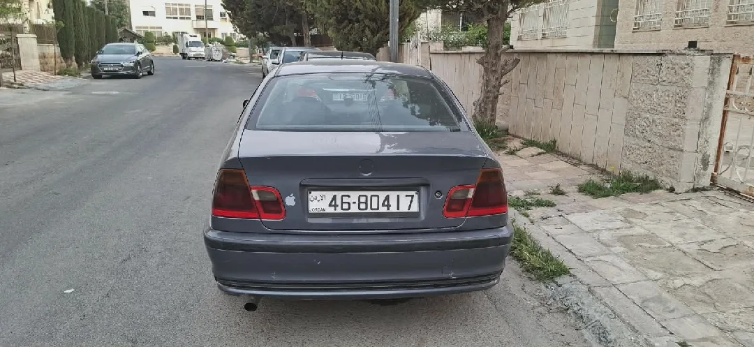 بي ام دبليو 2000اربع ابواب اصليه