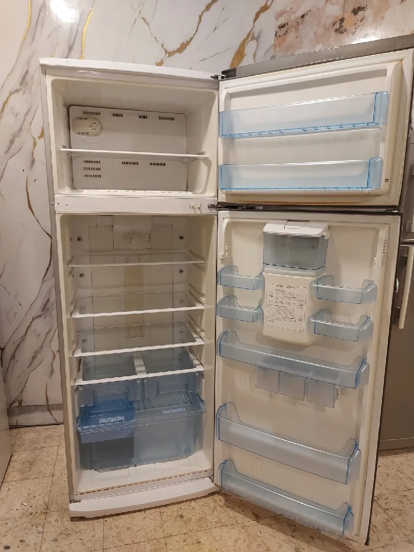 تلاجات ناشونال بيكو شارب جونسون