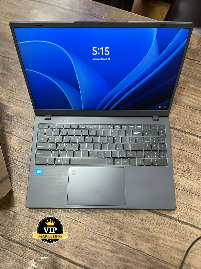 لاب توب جديد بالكرتونة