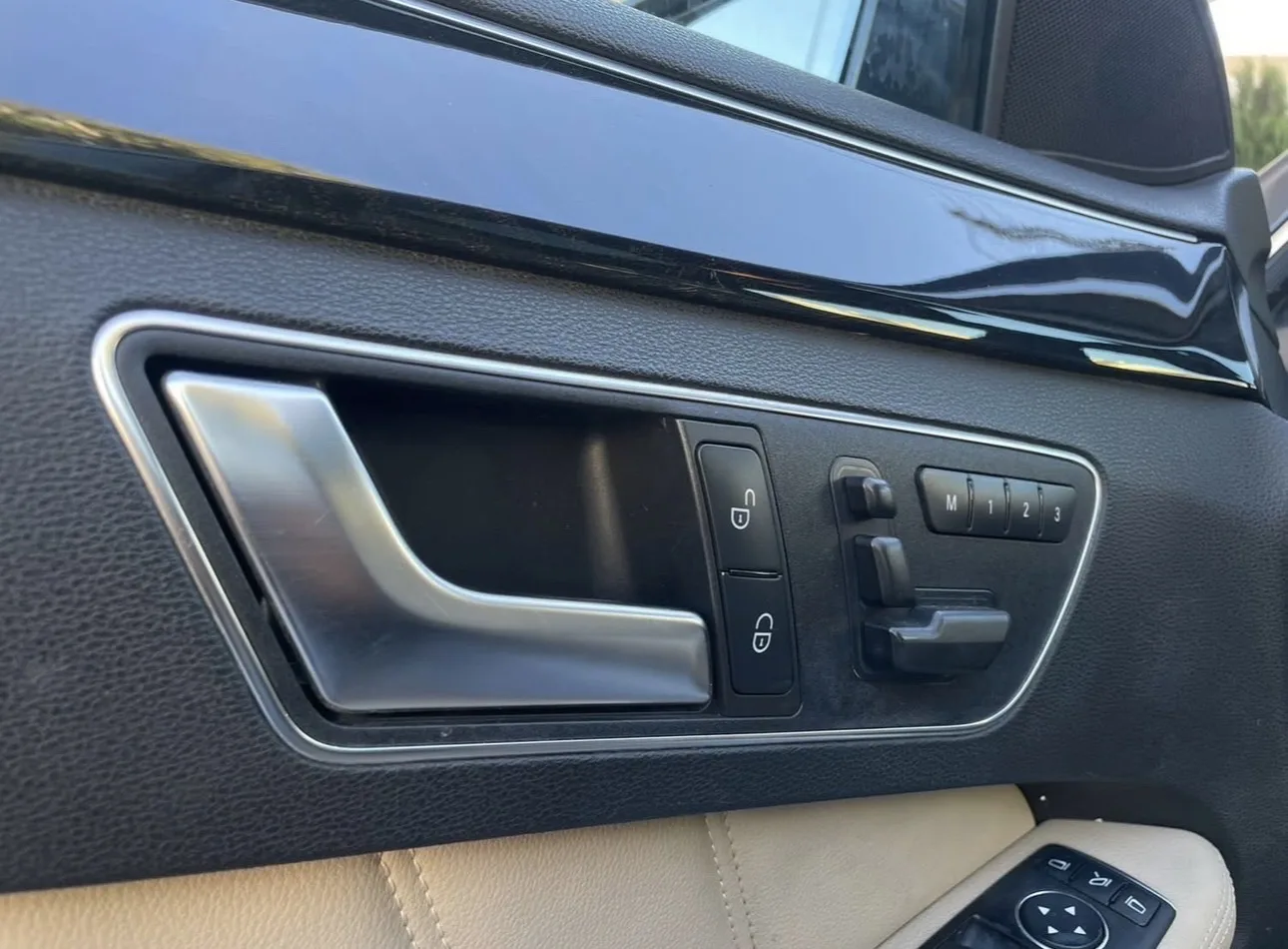 🚘 مرسيدس E200 AMG – موديل 2013 | فل أوبشن | واجهة رياضية