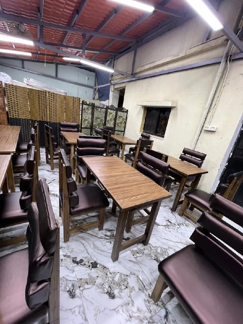 طاولات كافيه