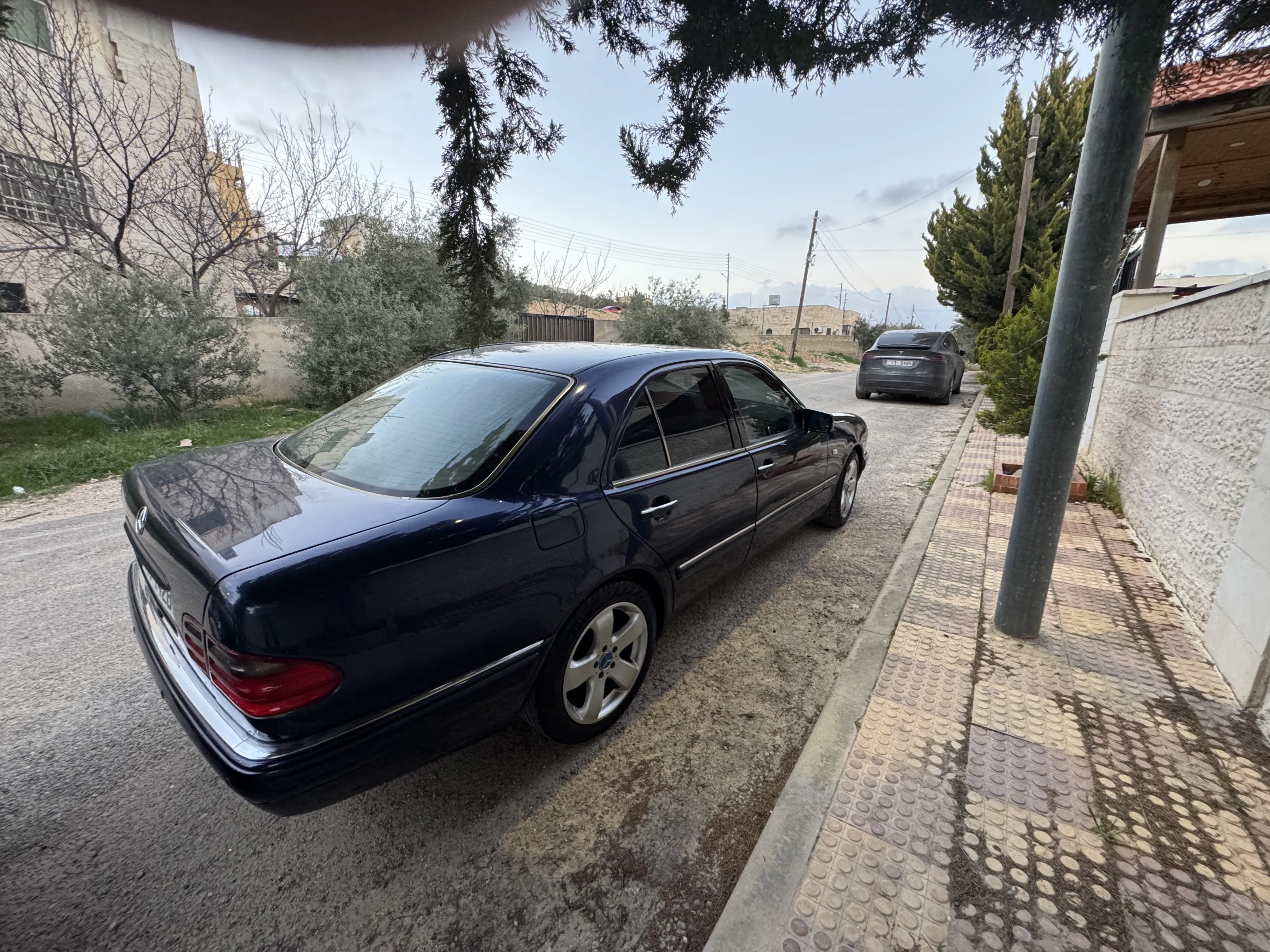 مرسيدس قرش و نص 1999