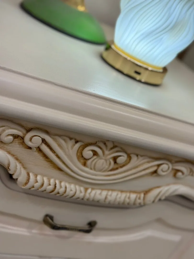 غرفة نوم شباب 🛌 ✨ فخمه جداً ، خشب لاتيه 18بالكامل ، خزانه عمق 60-سم ، تقسيمه داخل