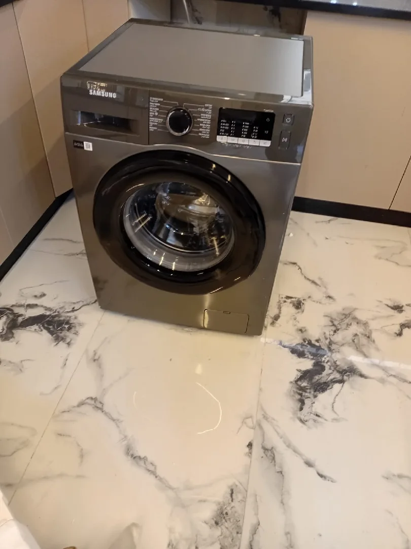 غسالة سامسونج ٩كيلو سلفر