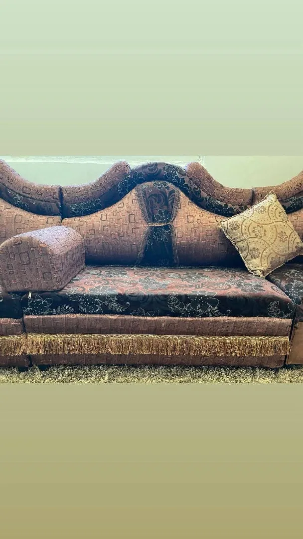 طقومت كنب للبيع بسعر مناسب النهدي ولرمادي وبني