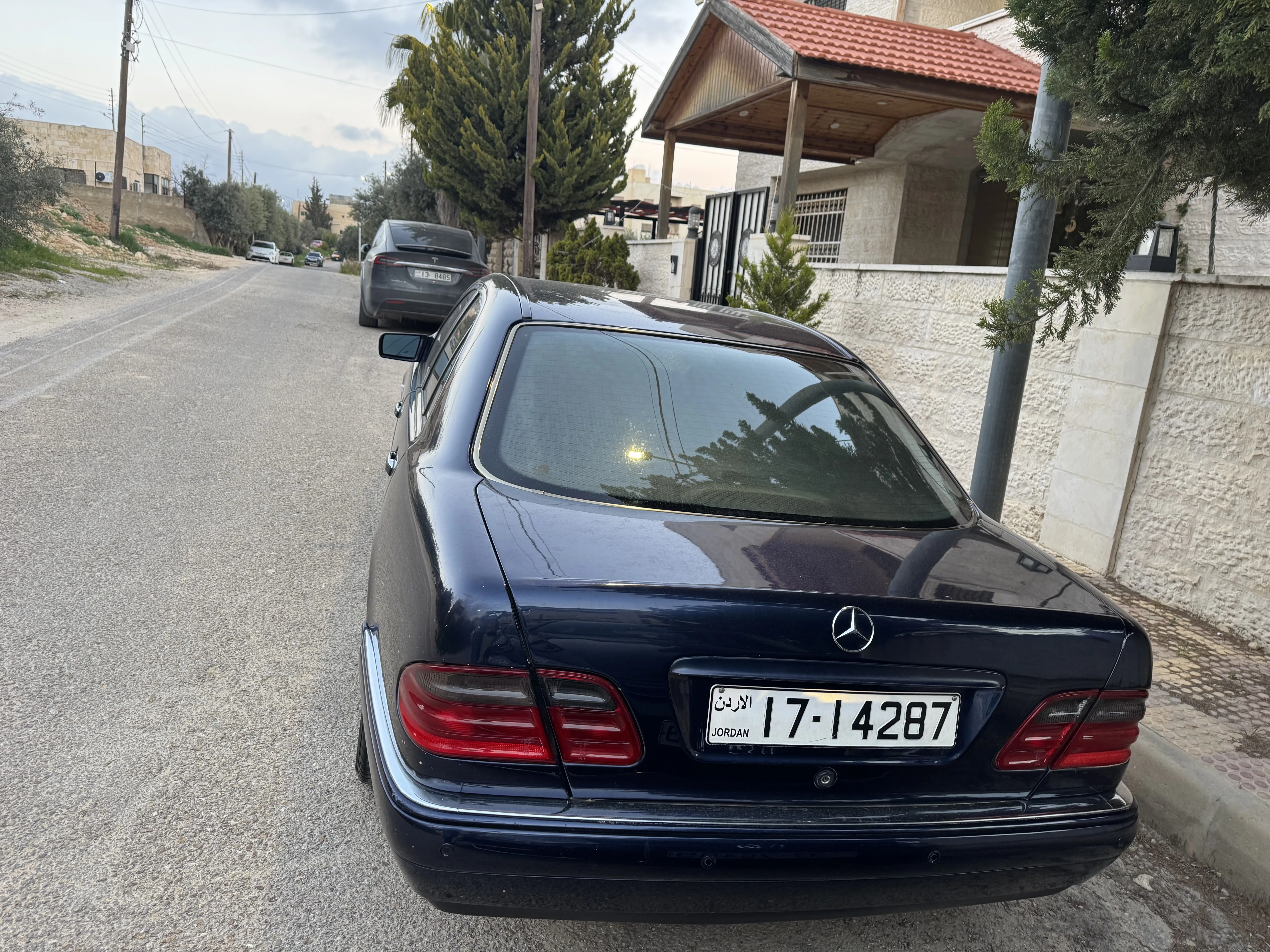 مرسيدس قرش و نص 1999