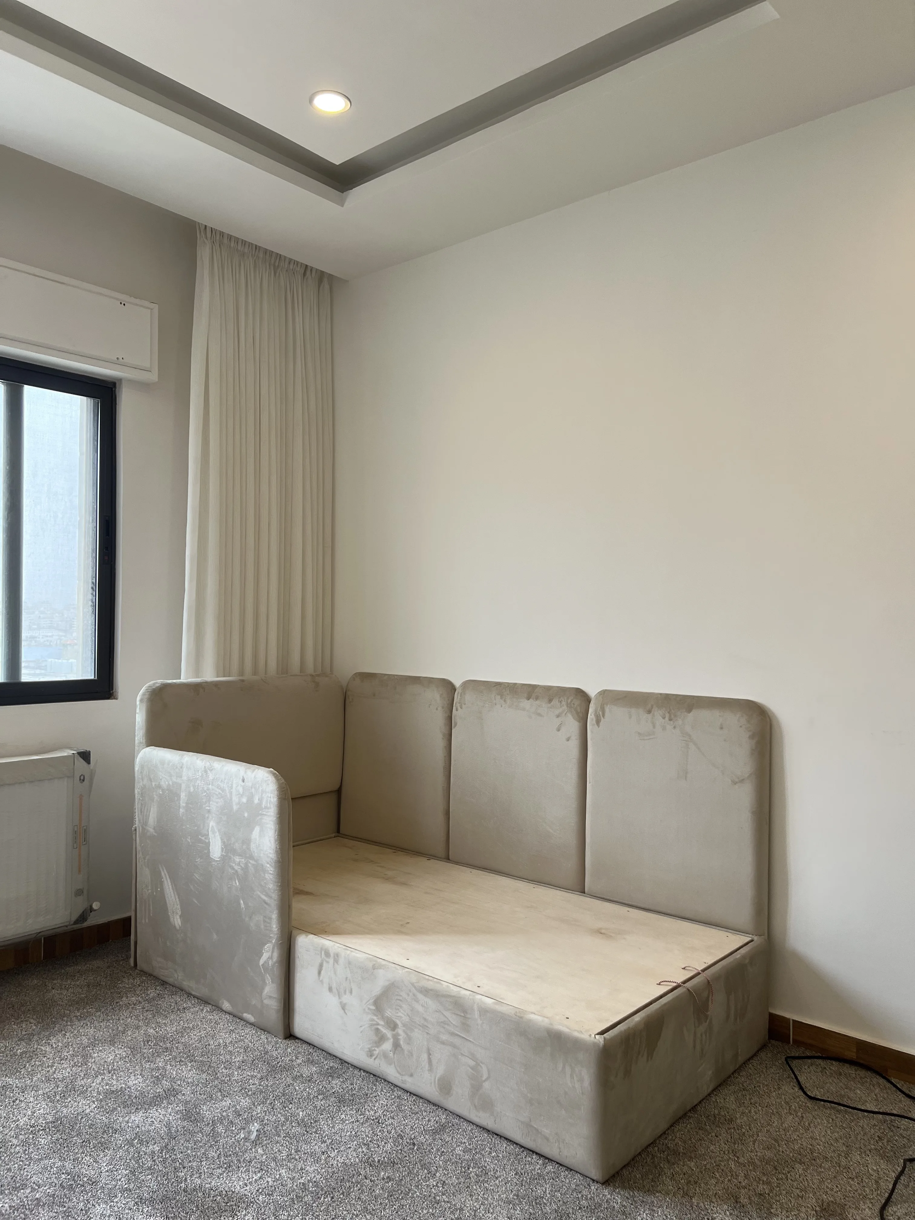 سرير اطفال مع حمايات خشب لاتيه اندونيسي جميع الالوان جكات هيدروليك تفصيل