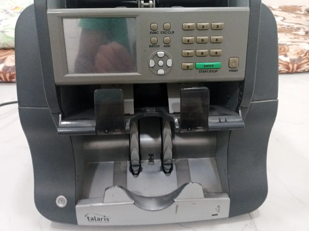 ماكينة عد فلوس بحاجه للتنظيف وتحديث للبيع