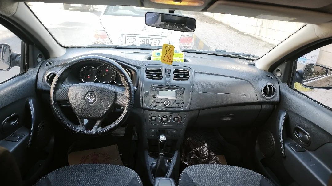 سيارة رينو لوغان 2016 للبيع