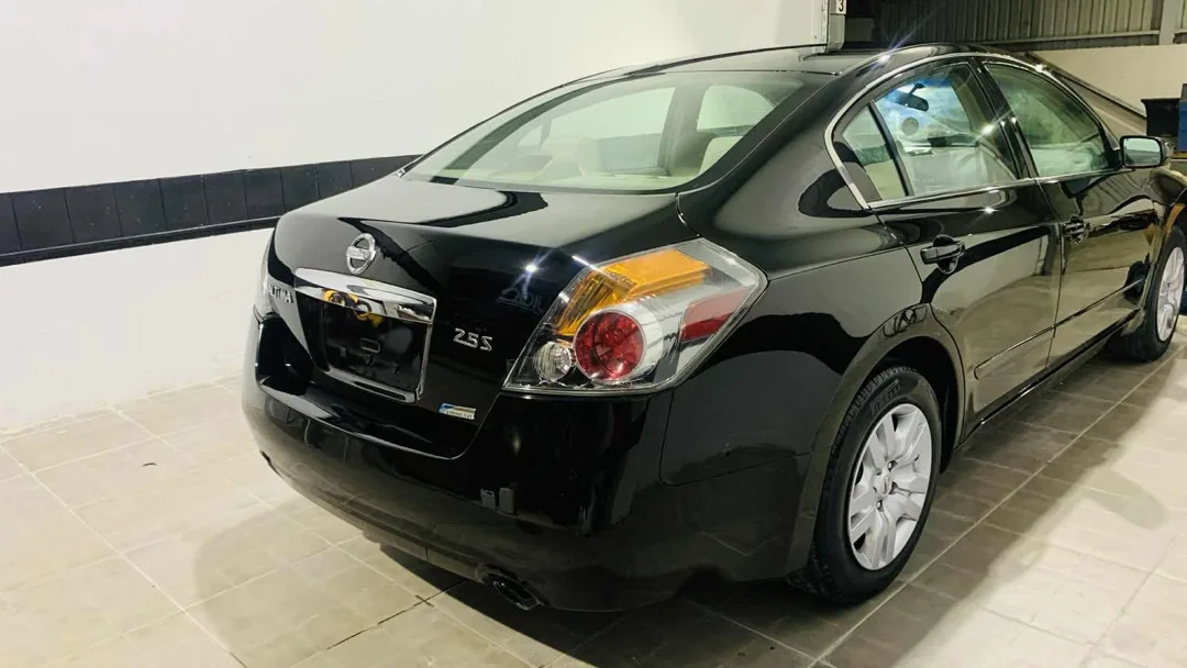 نيسان التيما ٢٠١١ بنزين