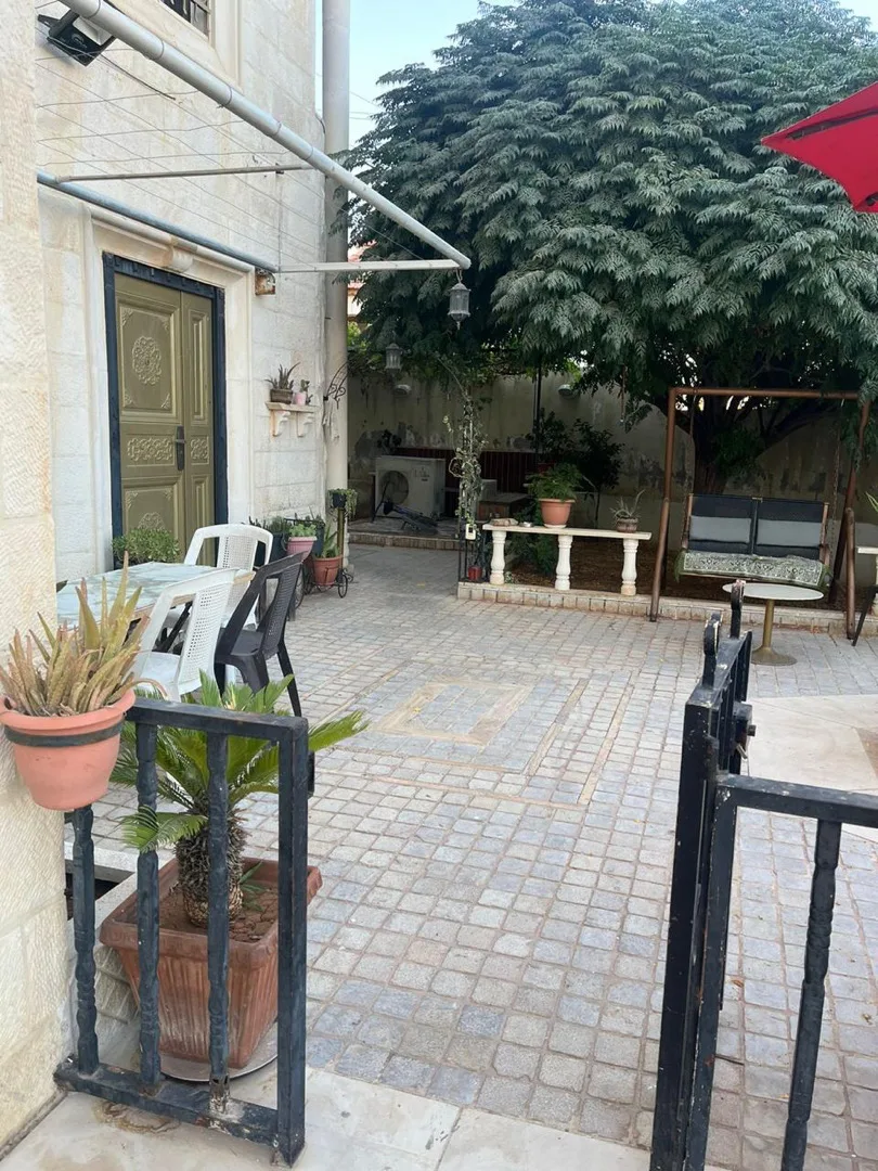 شقه للبيع طالق ارضي