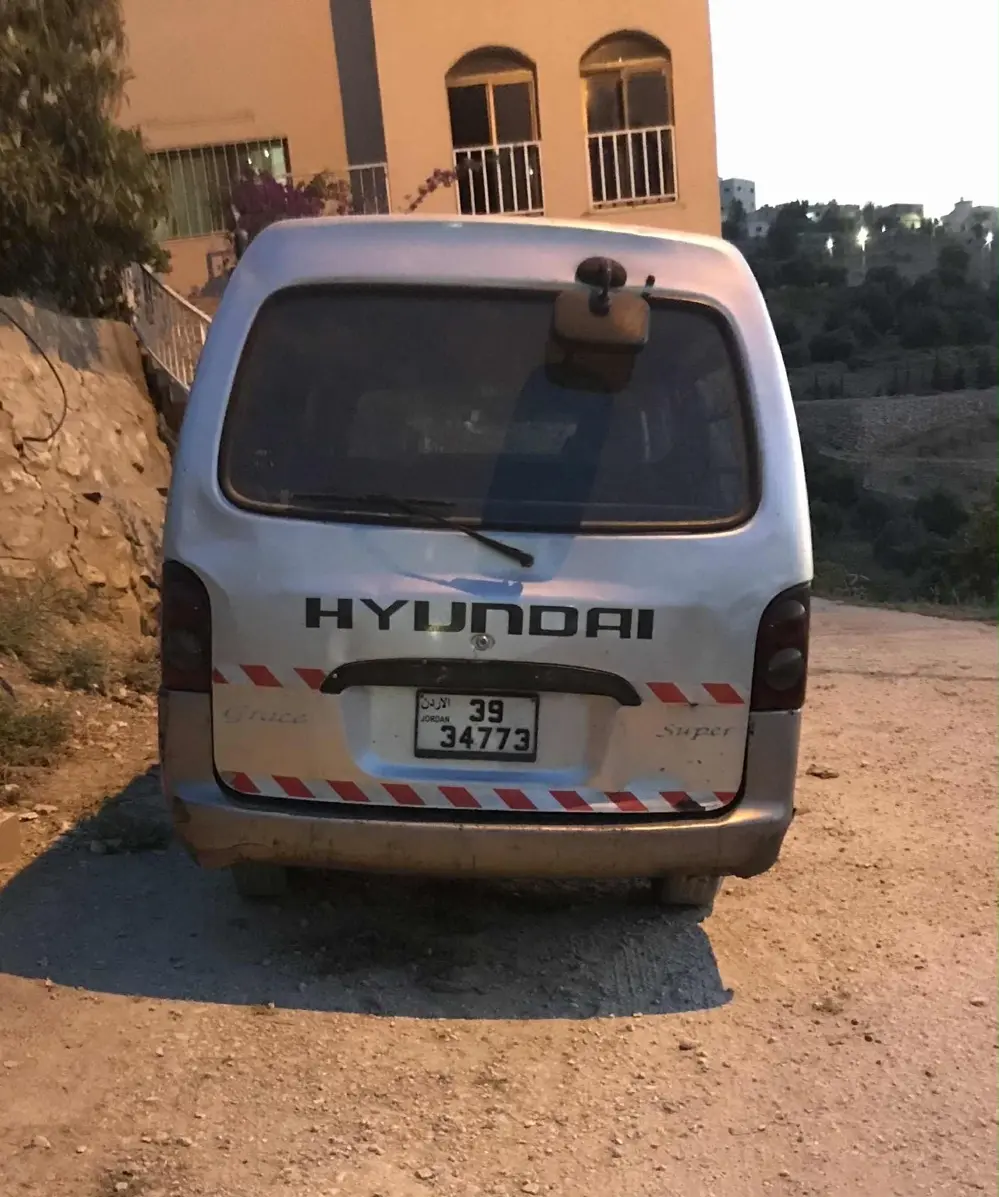 H100 للبيع 2001